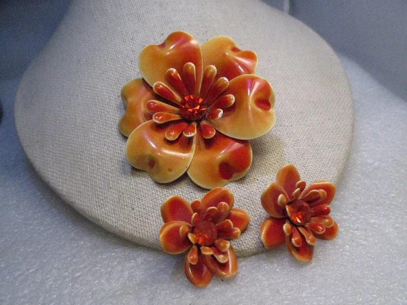 Enameled Floral Brooch & Clip Earrings Set, Shades of Orange, Rhinestone Center 1950's/1960's