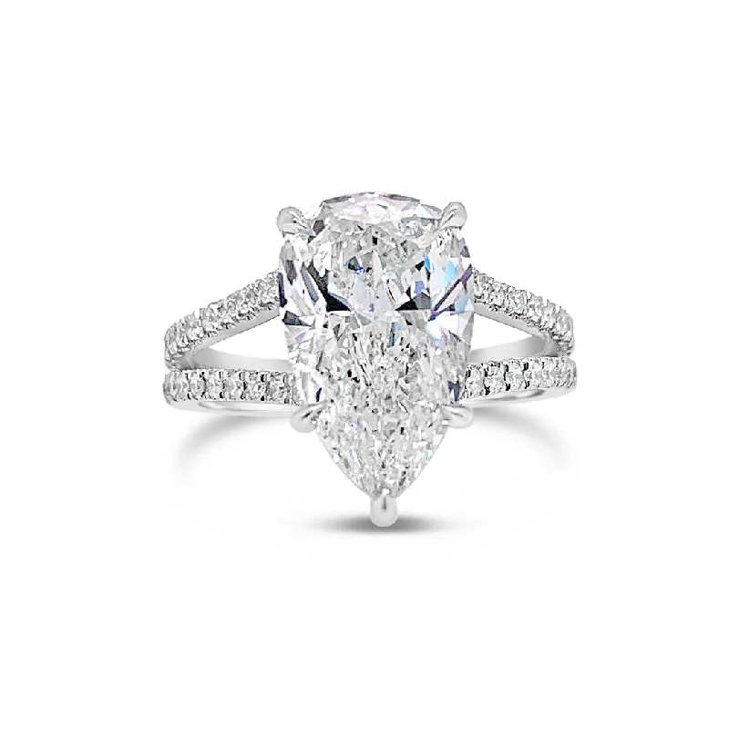 Pear-Shaped Diamond Engagement Ring with Split Shank