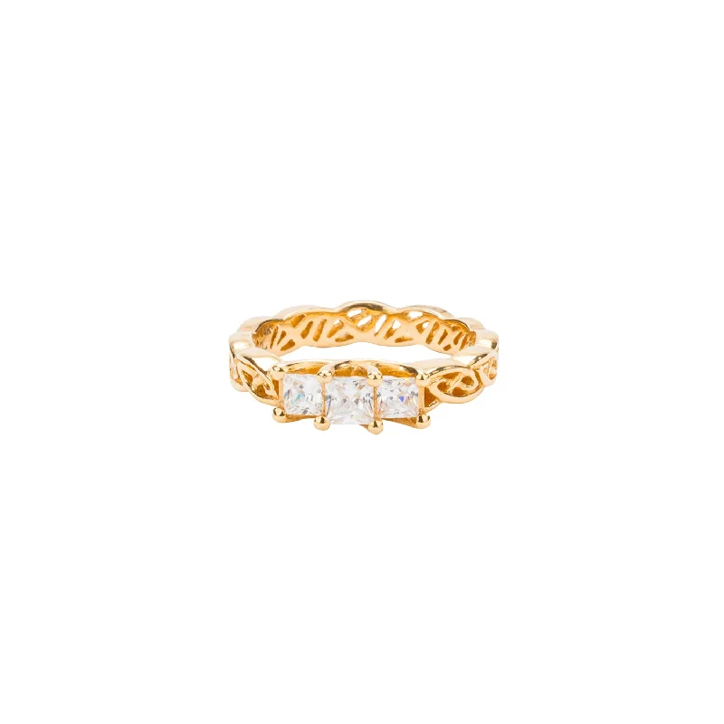 14k Yellow Gold and Cubic Zirconia 'Maree' Eternity Knot Ring