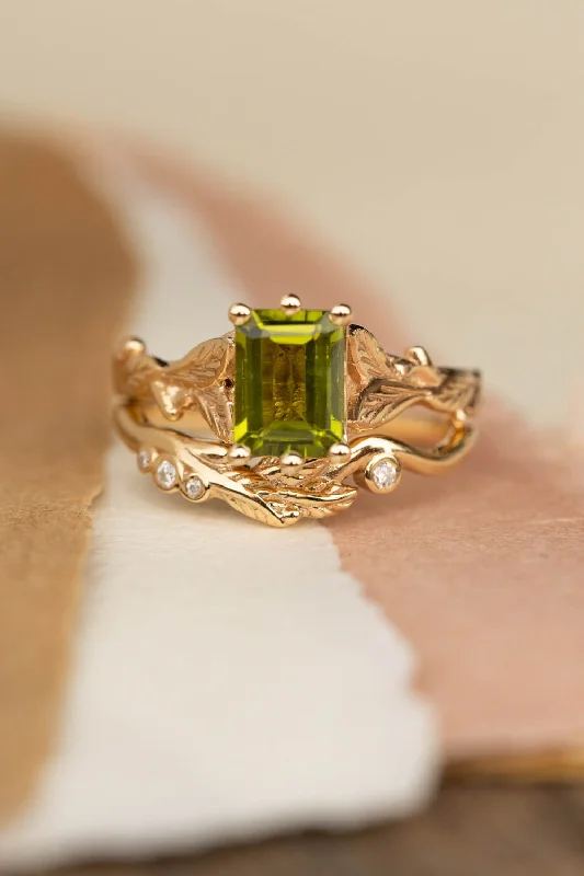 Emerald cut peridot bridal ring set, gold leaves engagement and wedding rings / Freesia